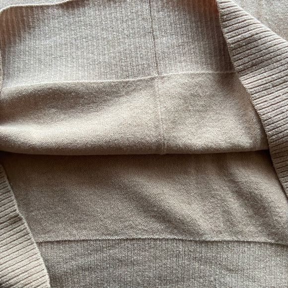 Cuyana Wool Cashmere Turtleneck Sweater - Picture 5 of 8